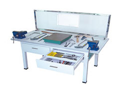 LG-QG01型 鉗工實(shí)驗(yàn)室設(shè)備(2座/組)