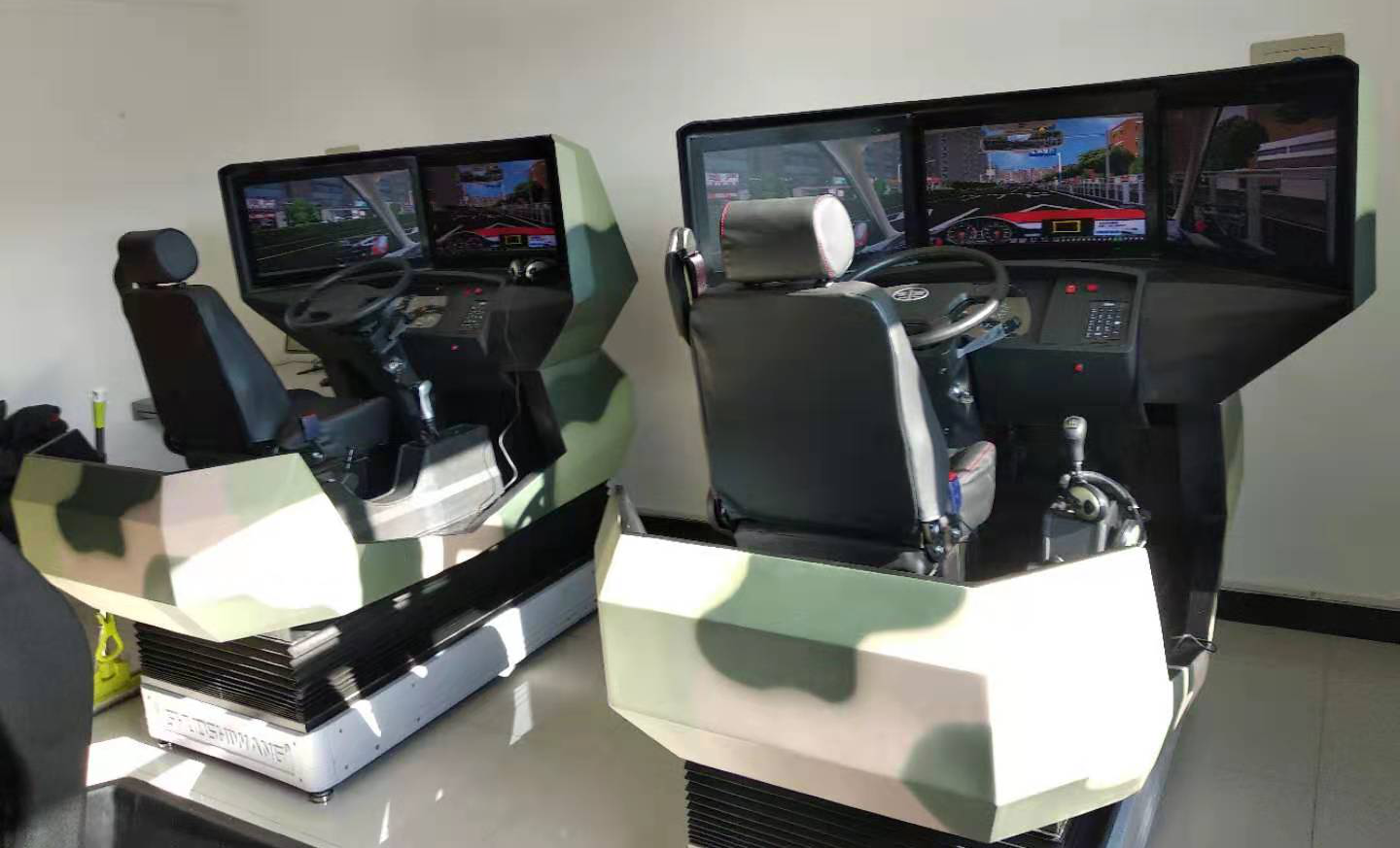 預(yù)防車輛事故仿真訓(xùn)練模擬器