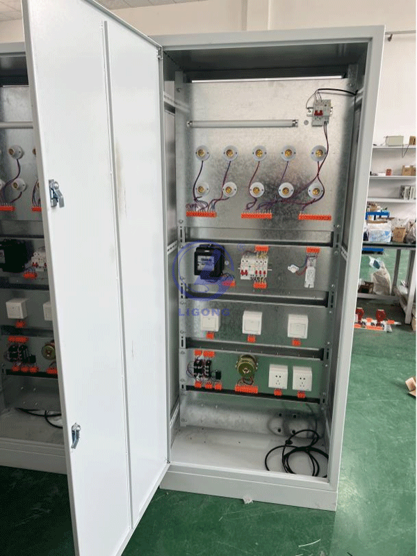 中級(jí)電工實(shí)訓(xùn)考核設(shè)備